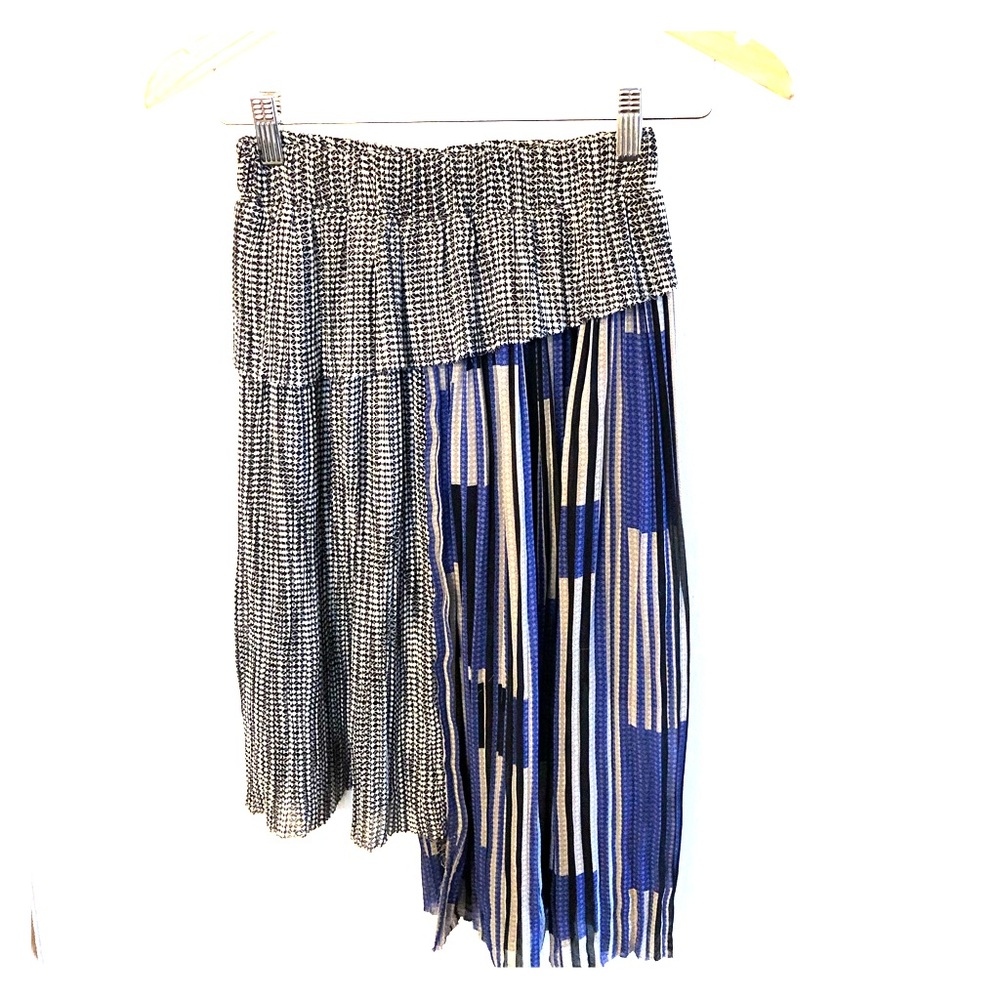 H&M ASYMMETRICAL SKIRT